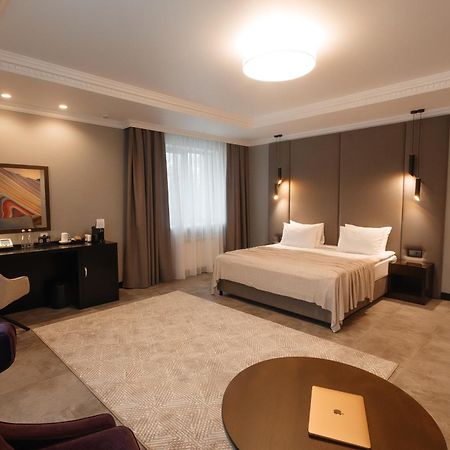 Riverside- Hotel And Mice Чернигов Экстерьер фото