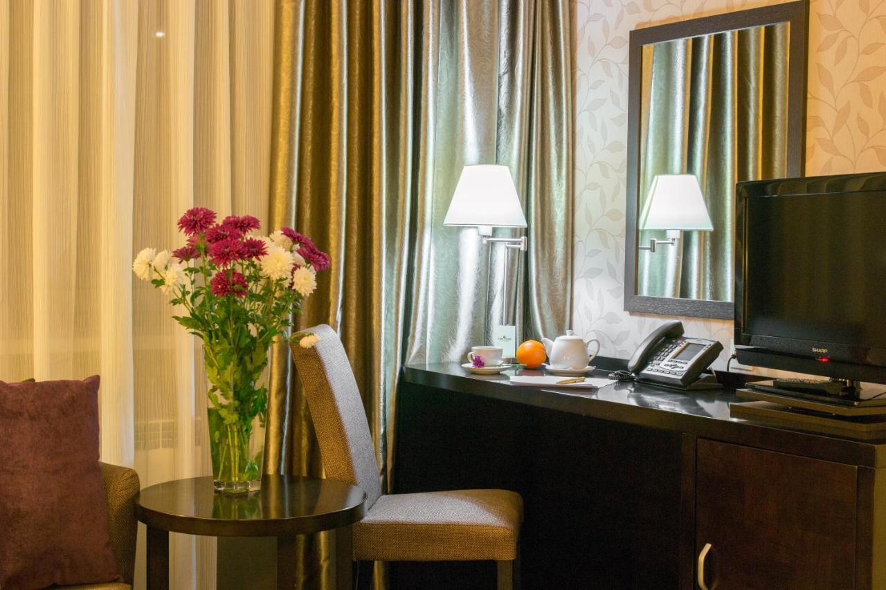 Riverside- Hotel And Mice Чернигов Экстерьер фото
